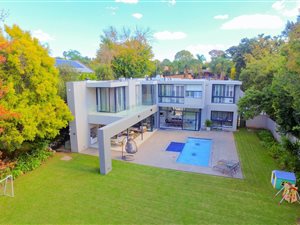 4 Bed House in Waverley