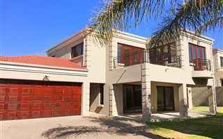 4 Bedroom Cluster in Broadacres