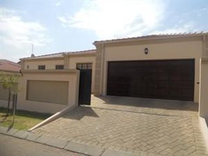 3 Bed House in Kyalami