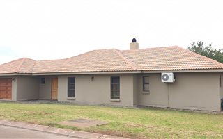3 Bedroom House in Seasons Lifestyle Estate