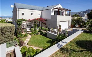 3 Bedroom House in Hemel en Aarde