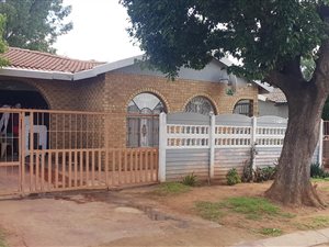 3 Bed House in Delmore Park