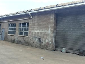 750 m² Industrial space in Springfield Park