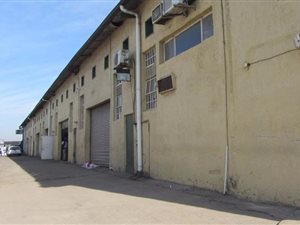 1200 m² Industrial space in Phoenix