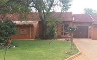 3 Bedroom House in Doringkruin