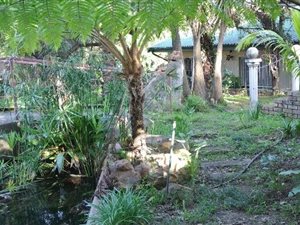 2 Bed Garden Cottage in Val de Grace