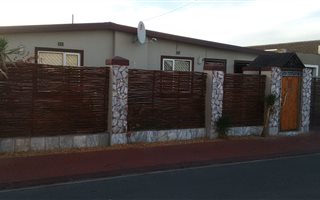4 Bedroom House in Sunbird Park