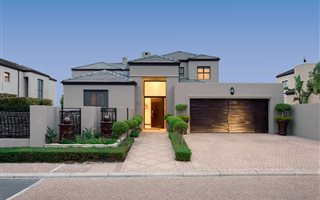 5 Bedroom House in Big Bay