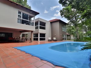 4 Bed House in Oaklands