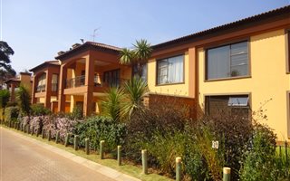 3 Bedroom Apartment in Lakefield