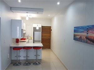 2 Bed Apartment in Umhlanga Rocks