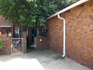 3 Bed Duplex in Helderkruin
