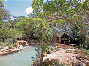 4572 m² Land available in Waterfall