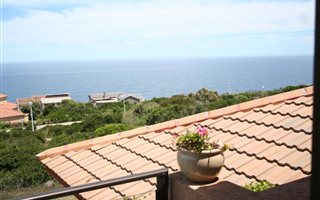 4 Bedroom House in Village On Sea