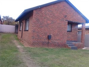 2 Bed House in Ratanda