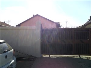 2 Bed House in Ebony Park