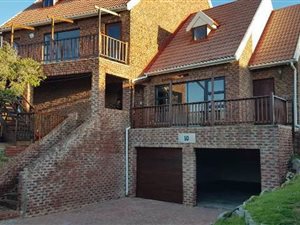 5 Bed House in Kini Bay