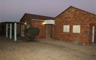 1 Bedroom Apartment in Elandsrand