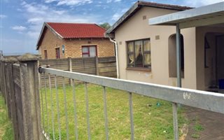 3 Bedroom House in Aquadene