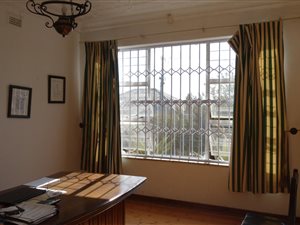 1 Bed Apartment in Hurst Hill