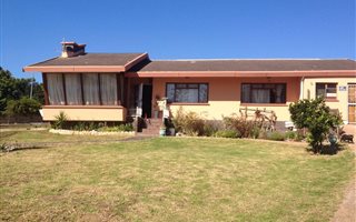 3 Bedroom House in Vredenburg