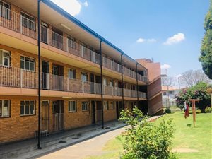 2 Bed Apartment in Crown Gardens