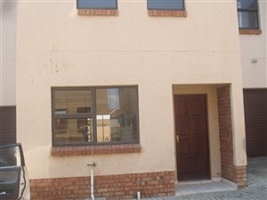 3 Bed Apartment in Lydenburg