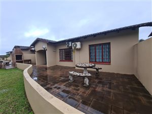 3 Bed Simplex in Shelly Beach