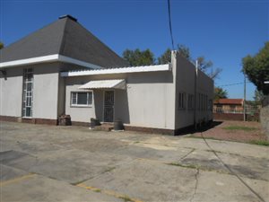 208 m² Commercial space in Vereeniging Central