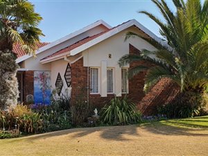 4 Bed House in Middelburg