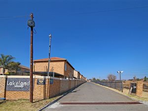 2 Bed Townhouse in Strubens Valley