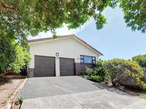 4 Bed House in Door de Kraal