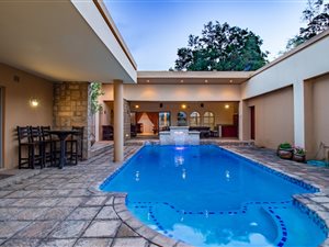 5 Bed House in President Ridge