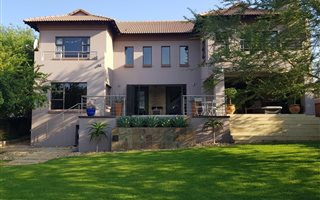 3 Bedroom House in Country View Estate