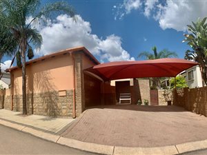 3 Bed House in Amberfield