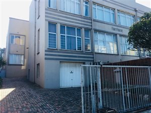 2 Bed Apartment in Port Elizabeth Central