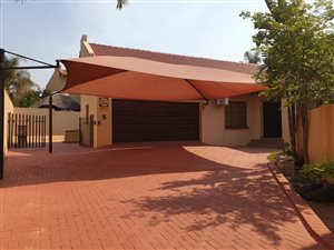 3 Bed House in Safari Gardens