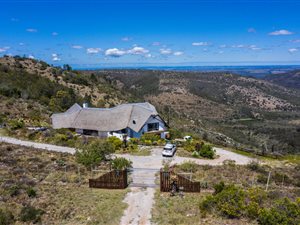 28.1 ha Farm in Grahamstown Central