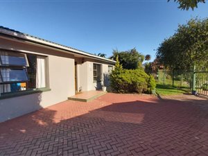 3 Bed House in Twee Rivieren