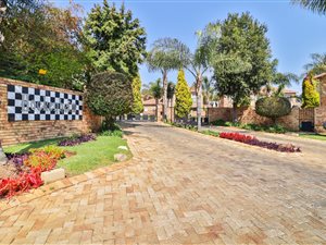 3 Bed Simplex in Kyalami Hills