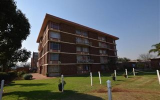 0.5 Bedroom Flat in Mayville