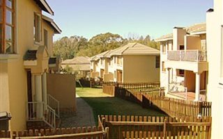 3 Bedroom Apartment in Paulshof