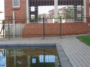 2 Bed Townhouse in Ruimsig