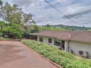 3 Bed House in Waterfall