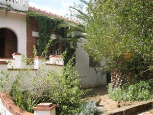 4 Bed House in Naval Hill