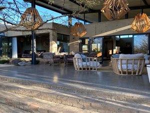 5 Bed House in Leeuwfontein Estate