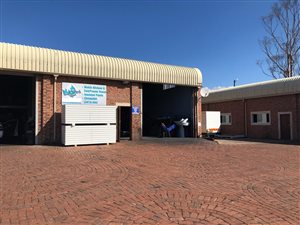 200 m² Commercial space in Umhlali