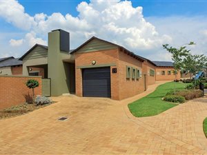 2 Bed Simplex in Retire at Midstream