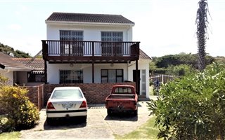 2 Bedroom House in Gonubie