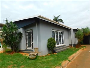 3 Bed House in Red Hill